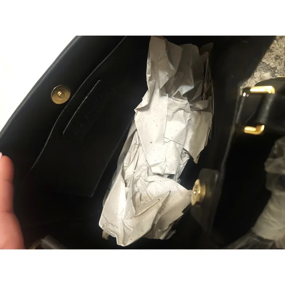 🆕️ NWT! Steve Madden Black Purse with Leopard Scarf & Matching Makeup Bag - Picture 9 of 14